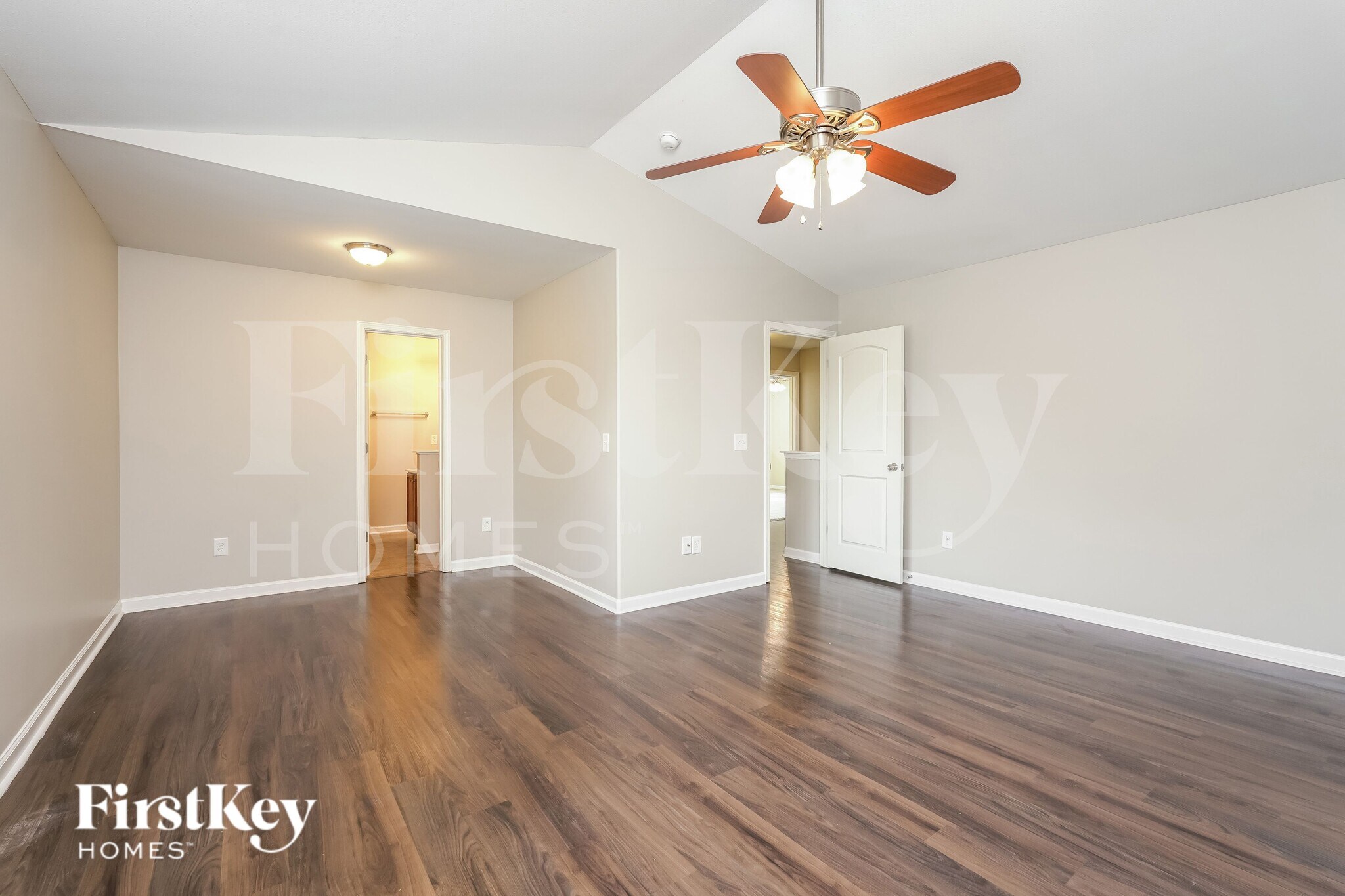 Building Photo - 6600 Maderia Ct