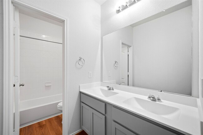 Building Photo - 5309 Camerford Ct
