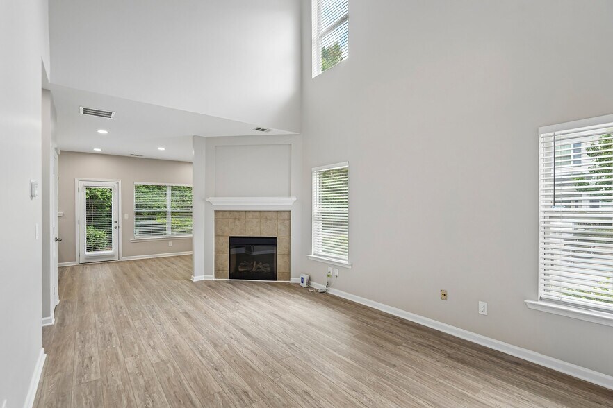 Building Photo - 585 McWilliams Road