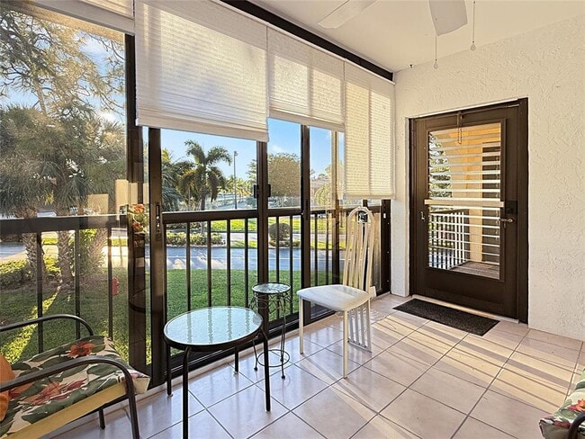 Building Photo - 301 Knotty Pine Cir