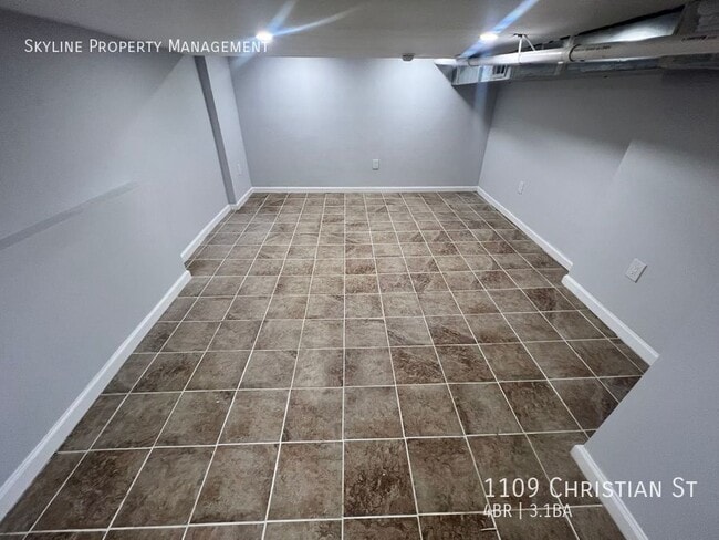 Building Photo - 1109 Christian St