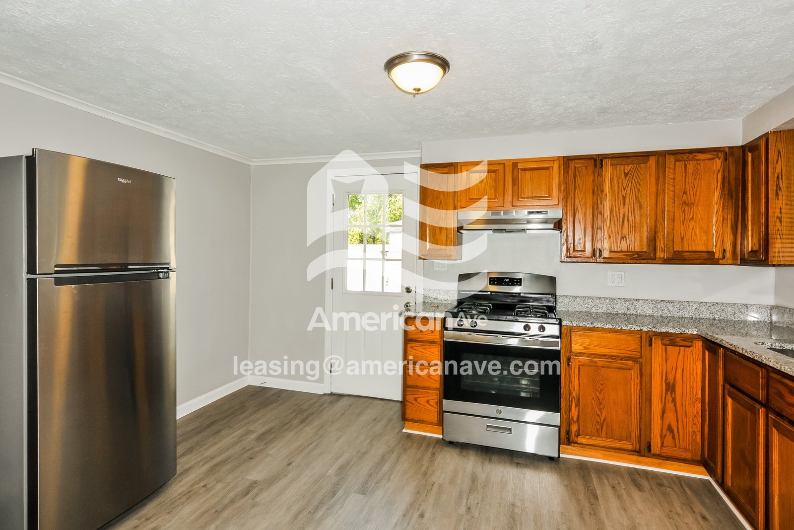 Building Photo - 1321 Gladys St