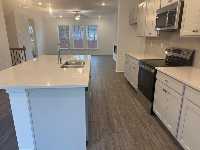 Building Photo - 6204 Kenbrook Dr