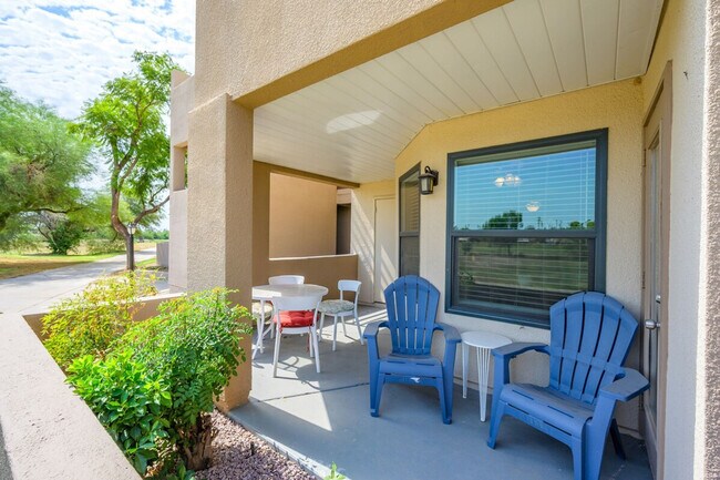 Building Photo - 4850 E Desert Cove Ave