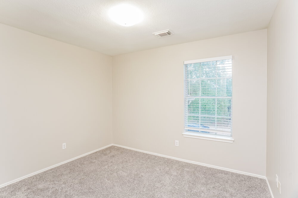 Building Photo - 5827 Clerkenwell Dr