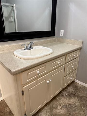 Building Photo - 616 E Main St