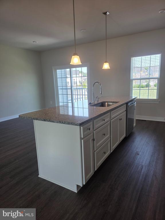 Building Photo - 703 Kalmar Ln