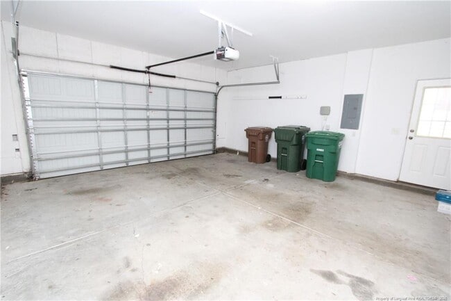 Building Photo - 602 Prairie Meadows Court