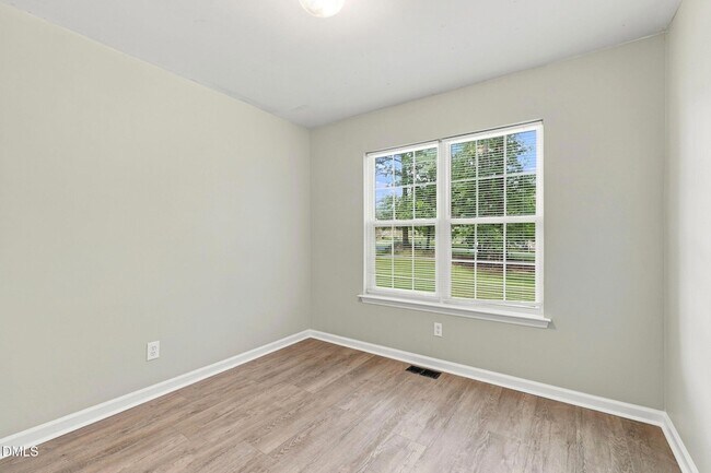 Building Photo - 108 Bristol Ct