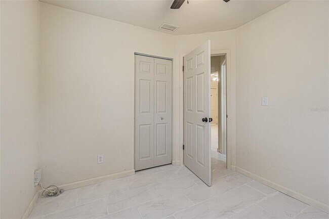 Building Photo - 14918 Pine Crest Rd