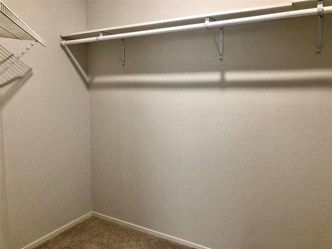 Building Photo - 11450 Audelia Rd