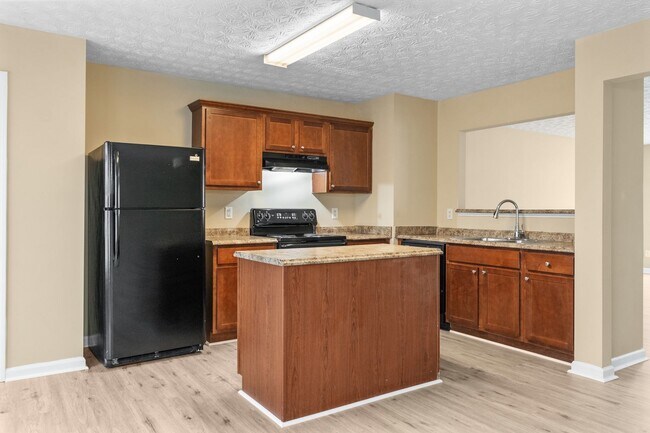 Building Photo - 3 Bedroom Townhome in Stonecrest!