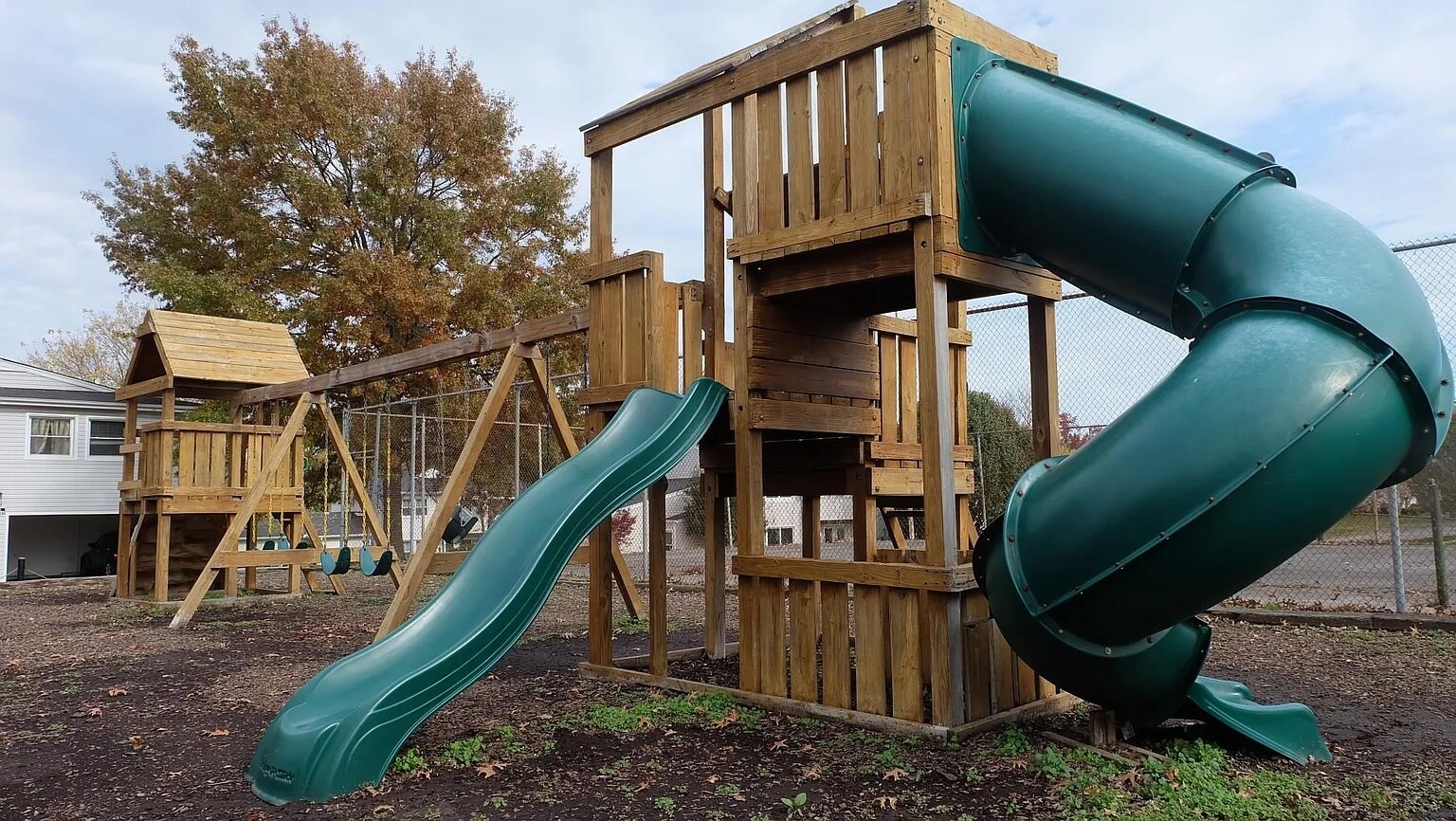 Building Photo - 810 Bellevue Rd