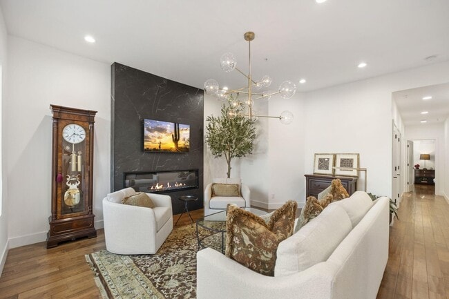 Building Photo - 8270 Hayden Rd