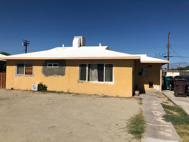 Building Photo - 43571 Deglet Noor St