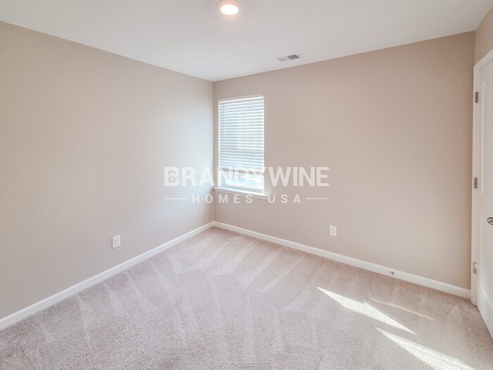 Building Photo - 859 Gelderland Dr