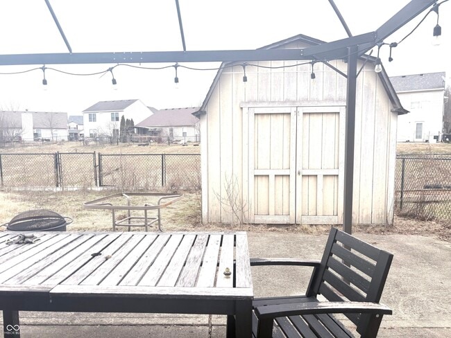 Building Photo - 8127 Maple Stream Blvd