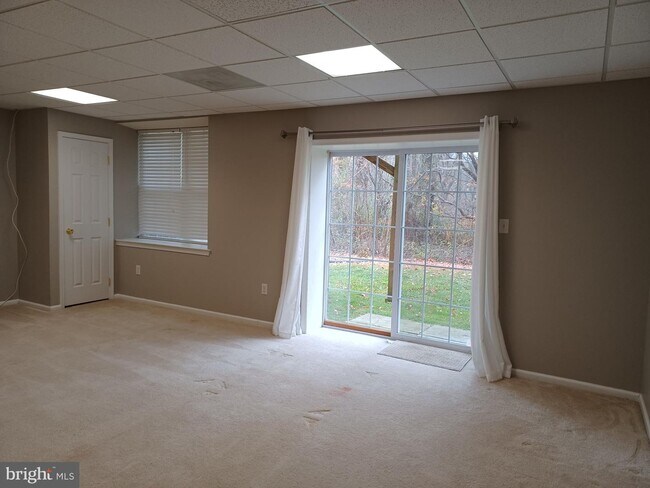 Building Photo - 197 Westbrook Dr