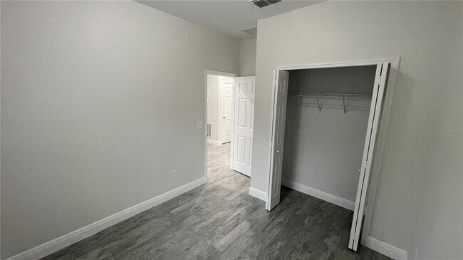 Building Photo - 4949 Ives Ave