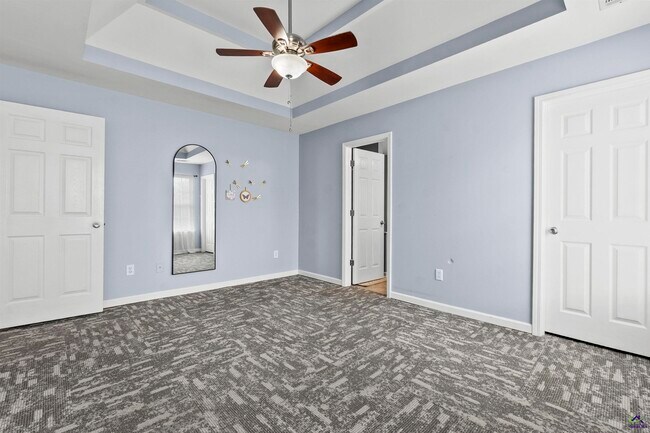Building Photo - 324 Tyson Glen Dr