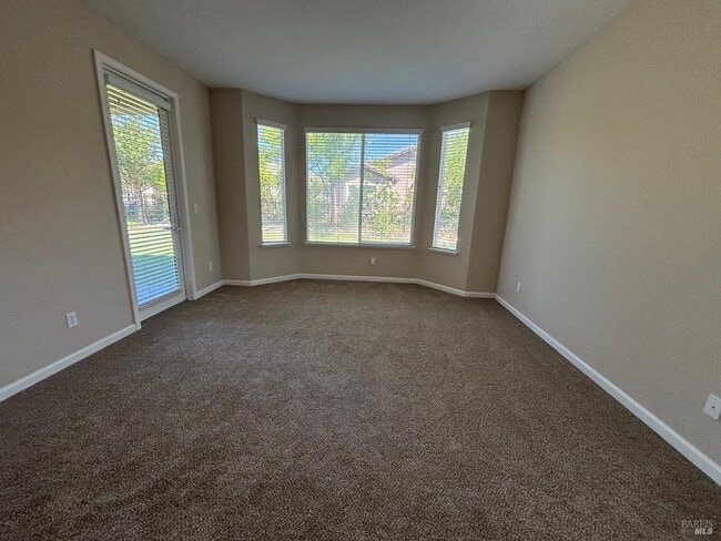 Building Photo - 505 Marianna Pl