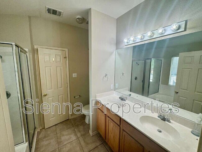 Building Photo - 11310 Jim Thorpe Ln