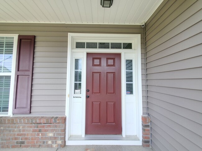 Building Photo - Gorgeous Home In Turnberry Subdivision