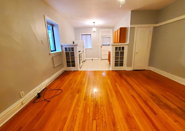 Building Photo - 2066 W Hutchinson St