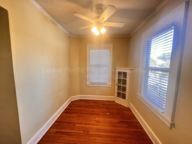 Building Photo - 617 N Hyer Ave