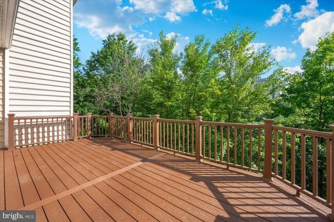 Building Photo - 4576 Fair Valley Dr