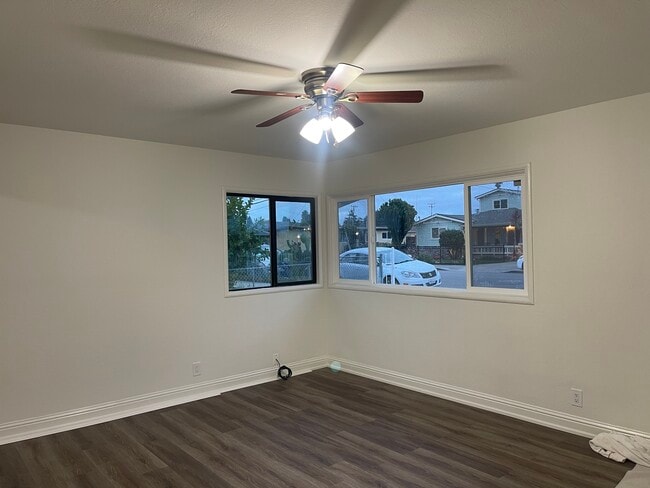 Building Photo - 753 Bartlett Ave