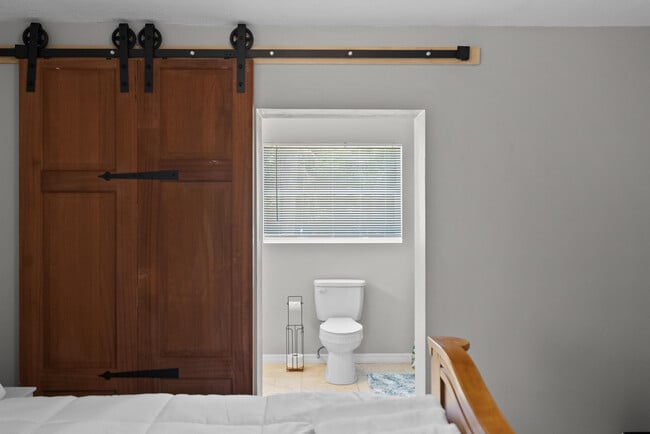 Building Photo - 4220 Sunrise Blvd