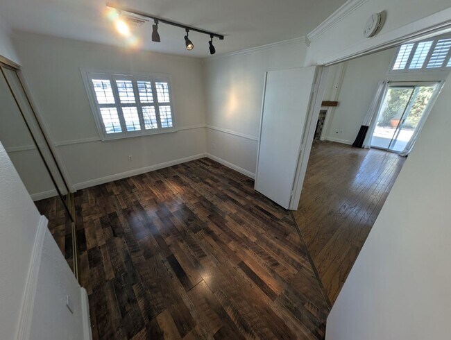 Building Photo - 8432 Airmont Ct