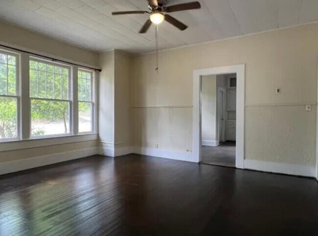 Building Photo - 469 Ogden St