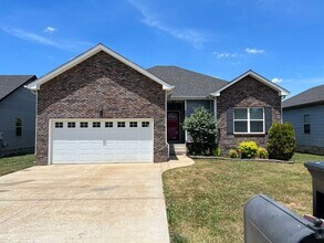 Building Photo - Modern Ranch
