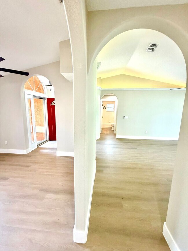 Building Photo - Winter Park 3/2 - GREAT CONDITION