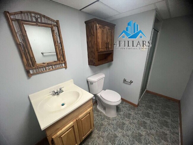 Building Photo - "Charming 3-Bedroom Haven with Finished Basement & Gleaming Hardwood Floors in Hammond!"