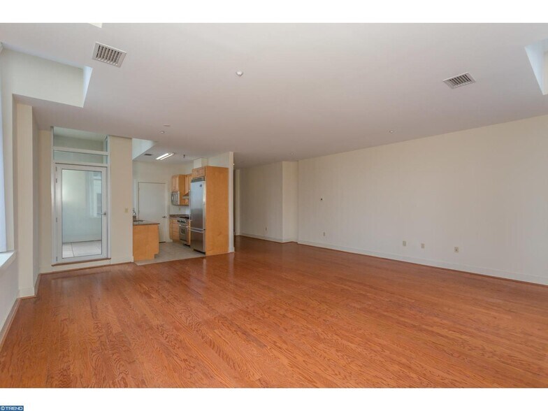 Building Photo - 23 S 23rd St