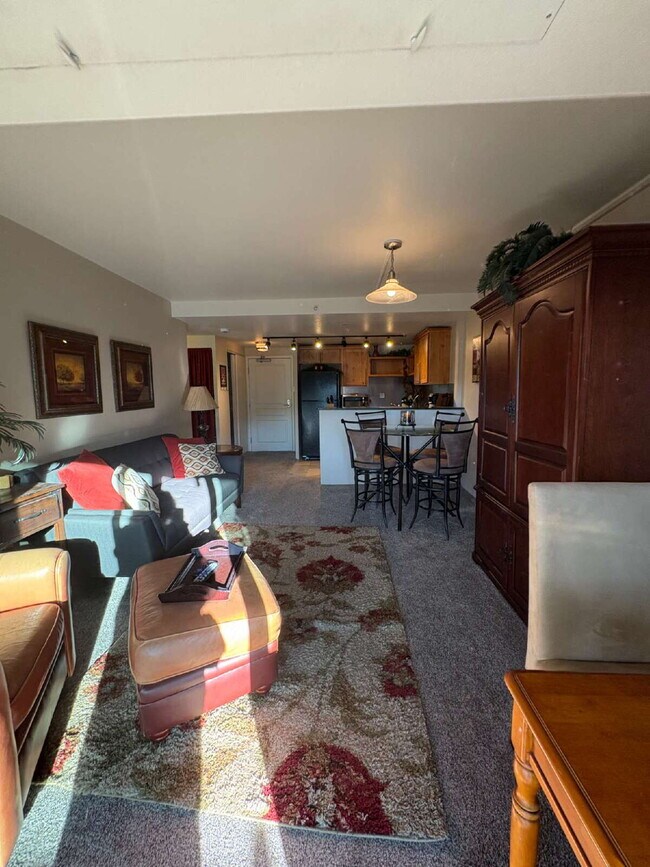 Building Photo - 1 bedroom - Downtown Citywalk