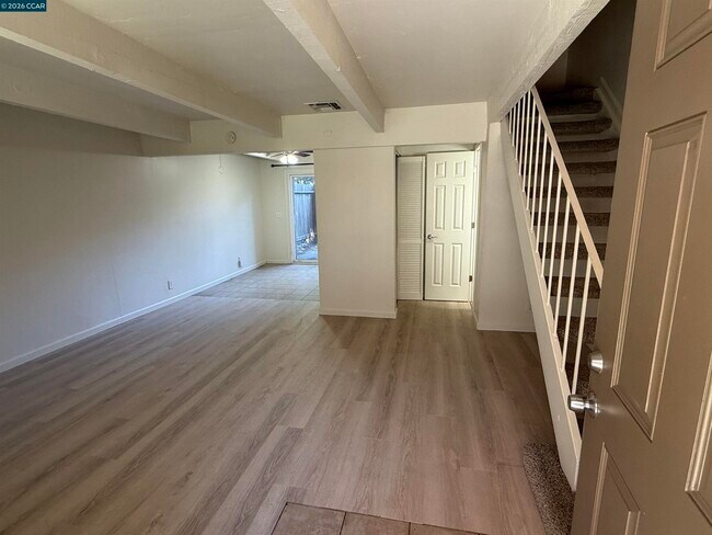Building Photo - 7032 Fair Oaks Blvd