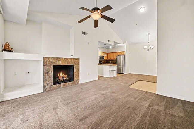 Building Photo - 2450 Windrow Dr