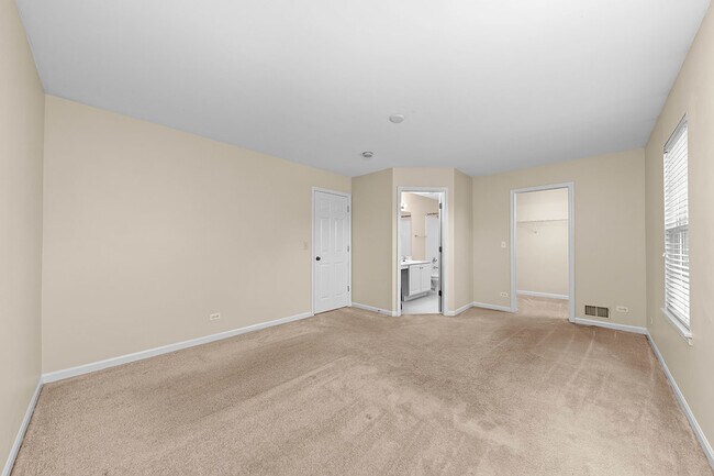 Building Photo - 2640 Idaho Rd