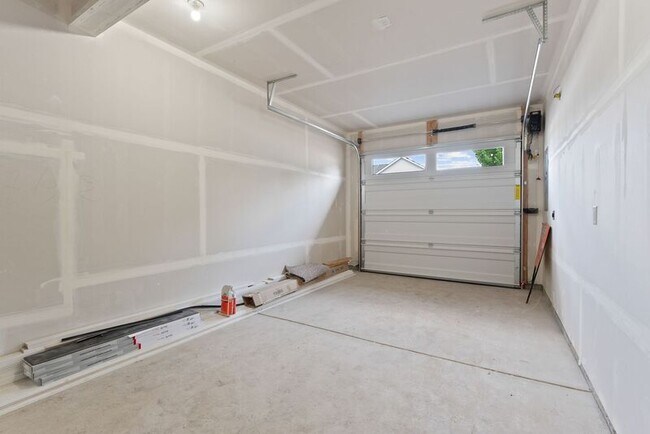 Building Photo - 19308 E Sprague Ave