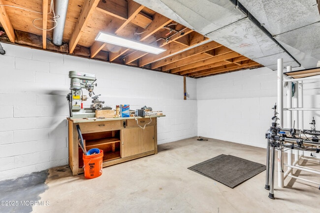Building Photo - 922 Quincy Dr