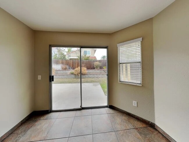 Building Photo - 1850 Golden Spike Dr