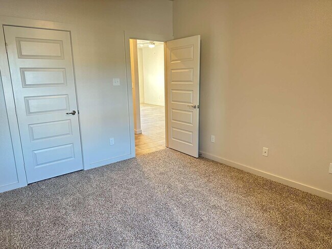 Building Photo - 1113 N 7th St