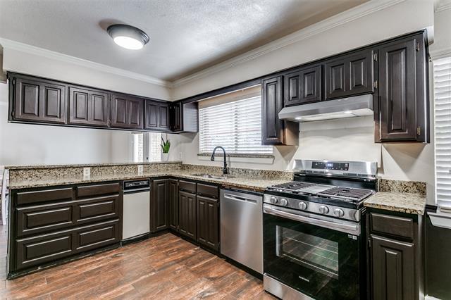 Building Photo - 1017 Meadowbrook Dr