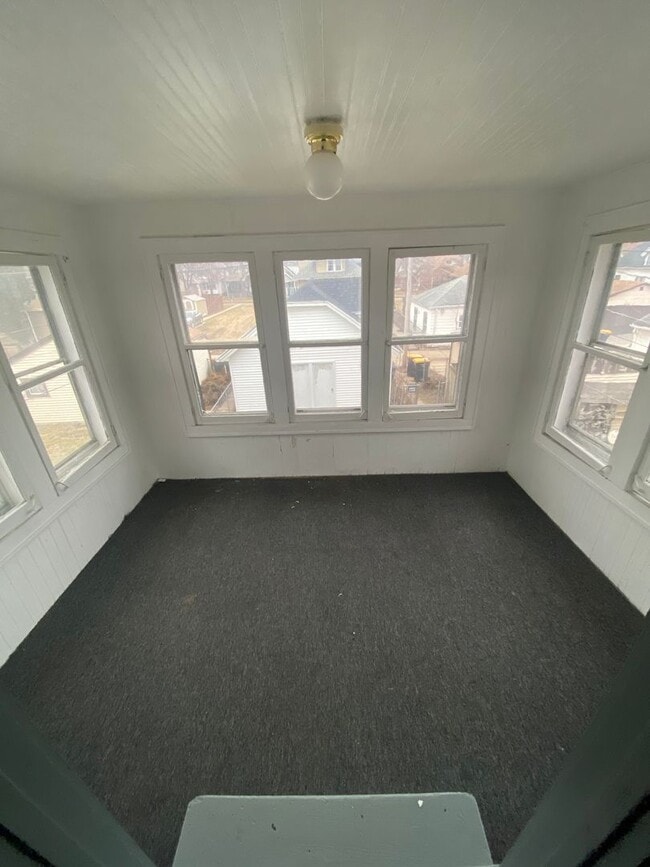 Building Photo - 1622-24 S 58th