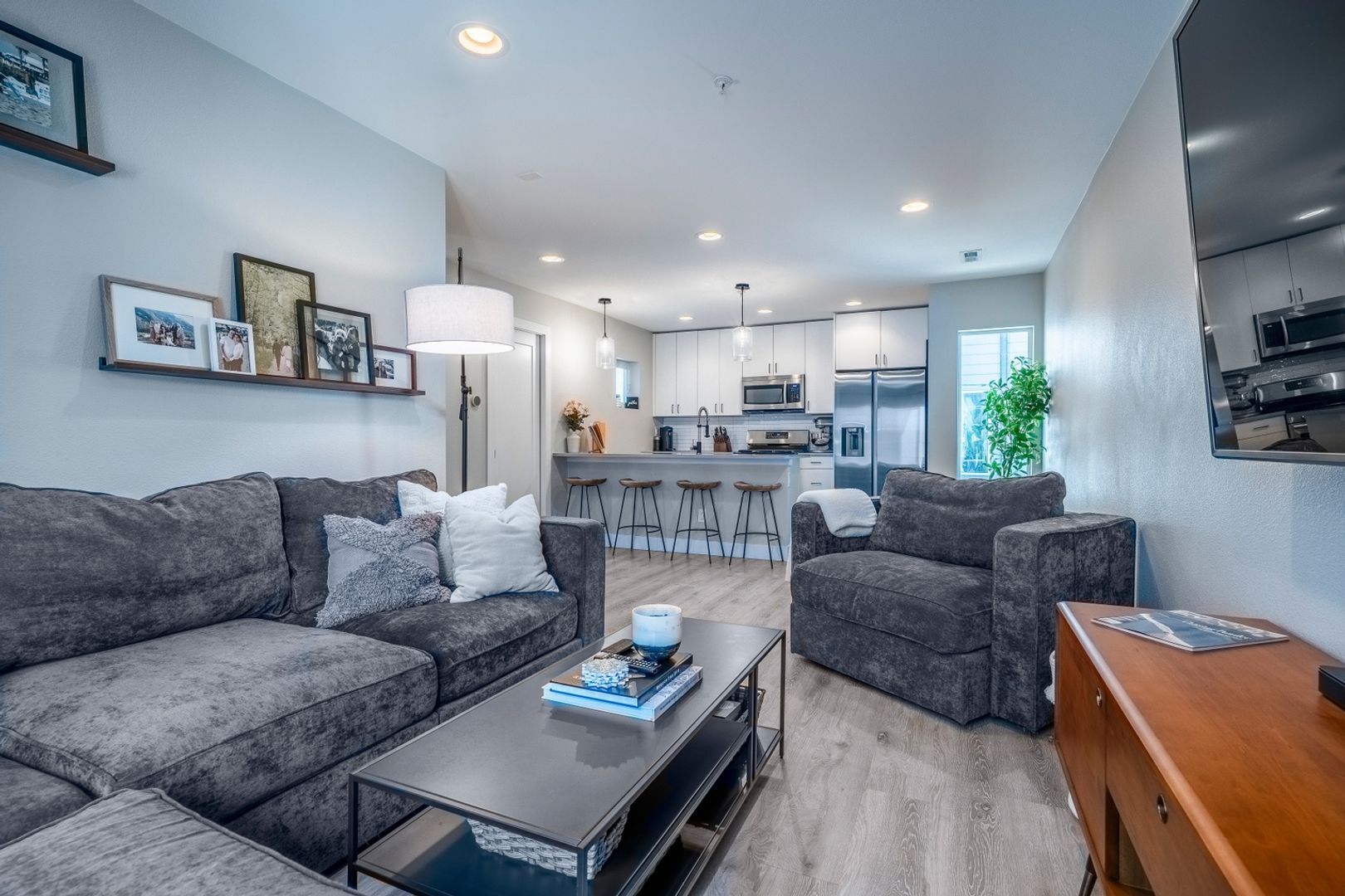 Building Photo - 2790 W 25th Ave