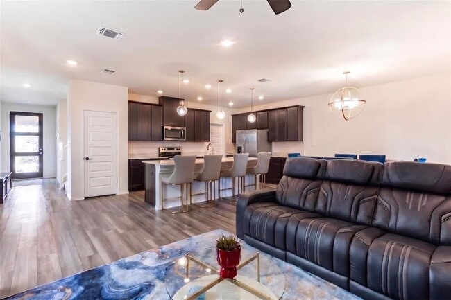 Building Photo - 1133 Aronia Ln